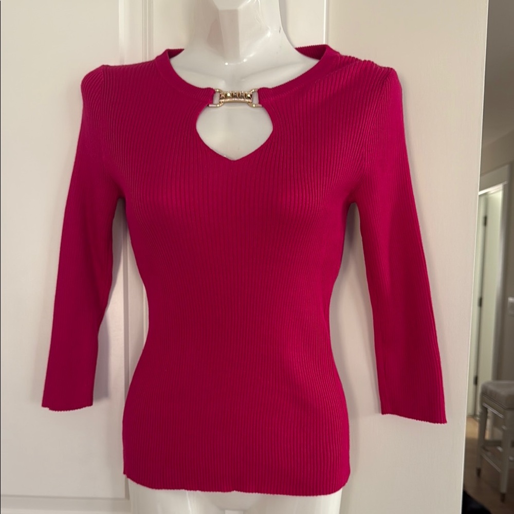 Pink Ribbed Knit Top with Gold Accent
